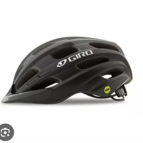 Giro Matte Black Cycling Helmet - Picture 1 of 4